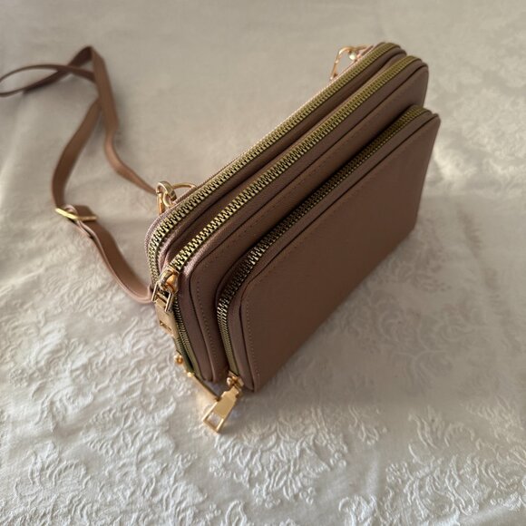Vegan Leather Crossbody Bag/Wallet - Picture 3 of 5